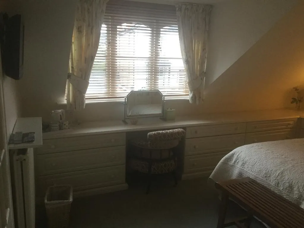 The Mulberry House Bed & Breakfast Gloucester